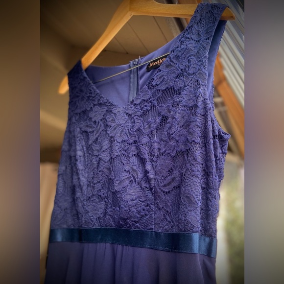 EUC Navy Elegant Chiffon Handkerchief Dress - Picture 5 of 7